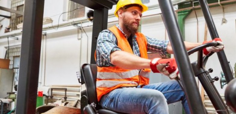 Corso Carrellista Elevatore – Ottieni il tuo patentino!